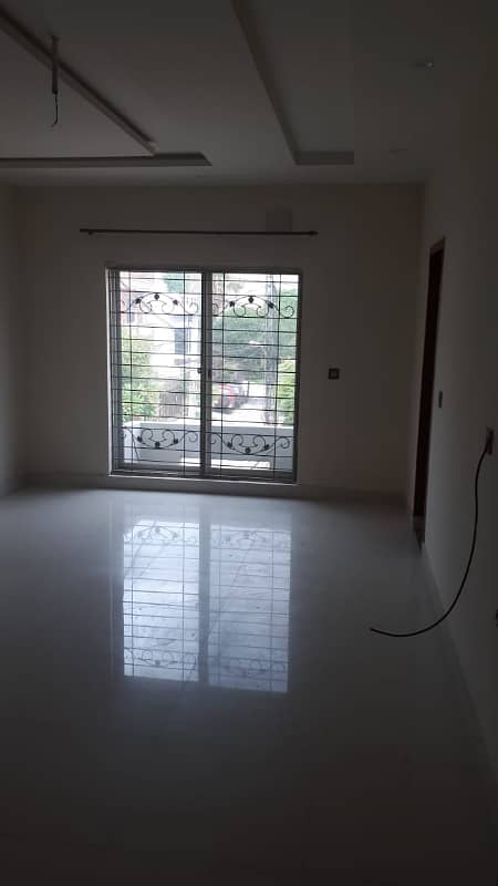 10 Marla beautiful lower portion for rent Alama Iqbal town Lahore 15