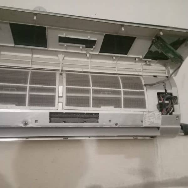 1.5 ton Haire split Ac 0