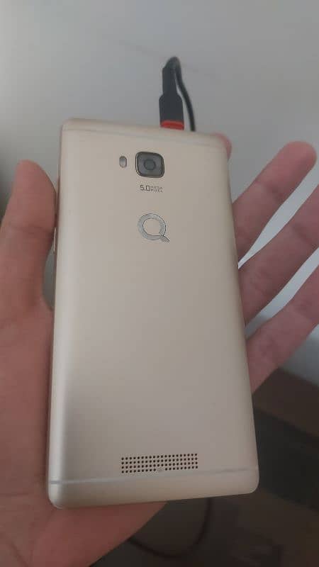 Qmobile i8i 1