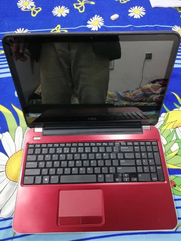 Dell inspiron 5537 core i3 4th genration 8 GB ram 500GB hard 1