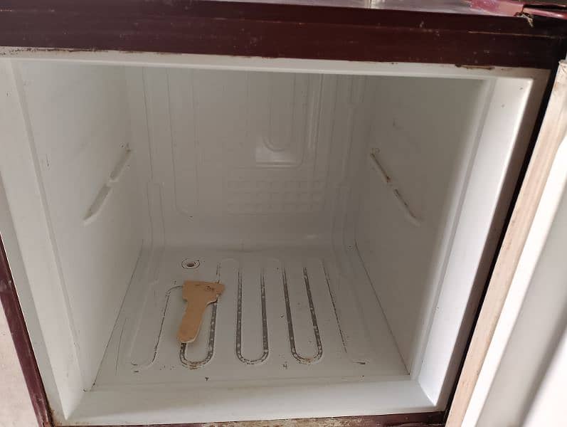 Pel original refrigerator urgent sell. 3