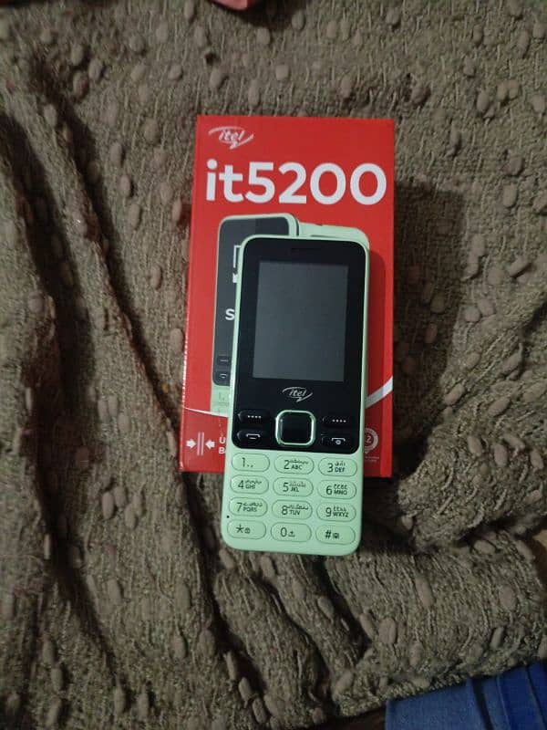 itel it5200 new mobile 0