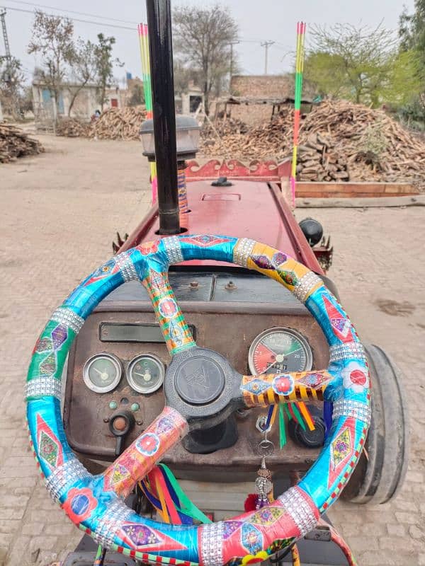 Massey Ferguson 375 Model 2015 8