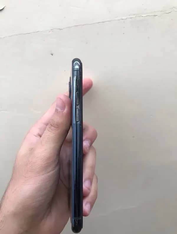 Iphone 11 Pro 256 GB Factory Unlock 2