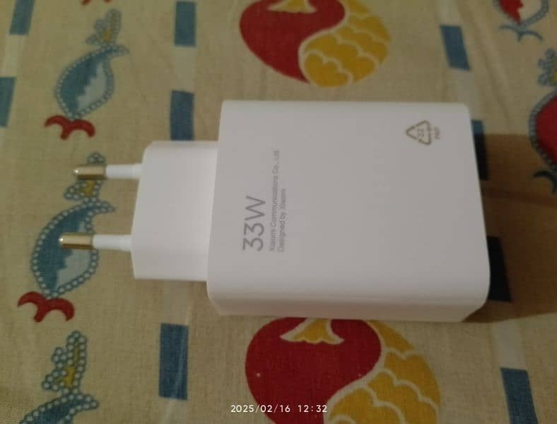 Redmi 33watt charger 1