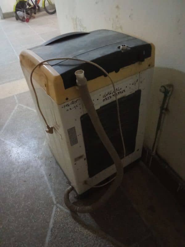 Dawalance Machine with auto dryar like new available in Wazirabad 2