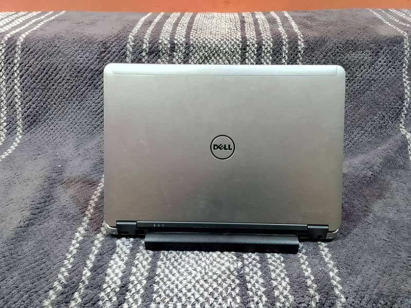 Dell ka laptop ok condition main 0