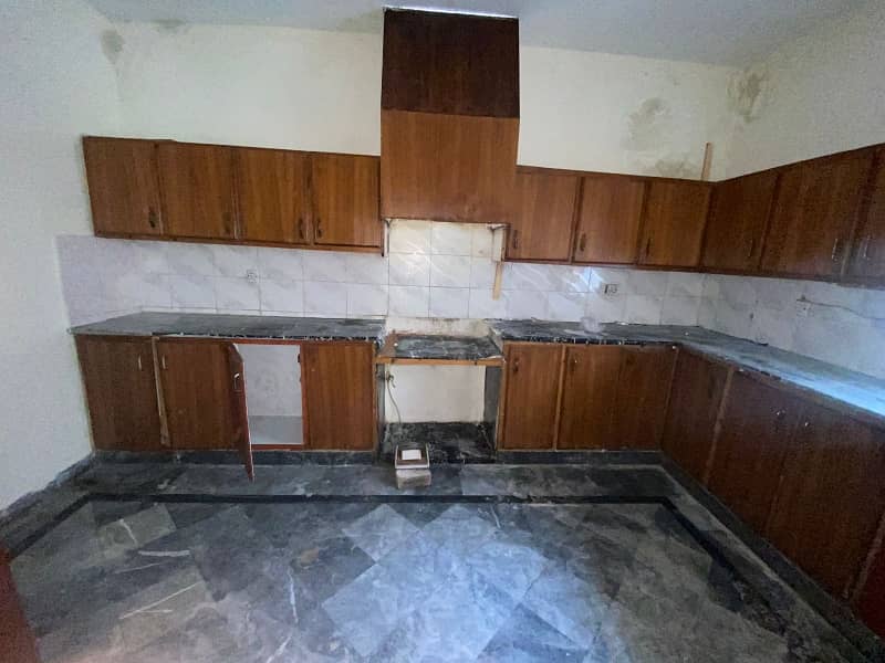 10 Marla VIP Location Big Front Fully Marble Tiled House For Sale 14