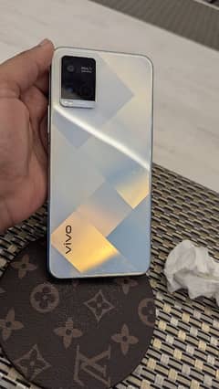 Vivo Y21