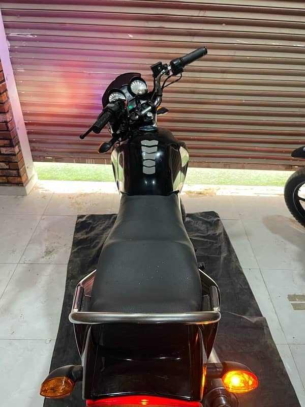 Yamaha YBR (2018) 7