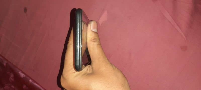 infinix s5 4/64 with box and charger 2