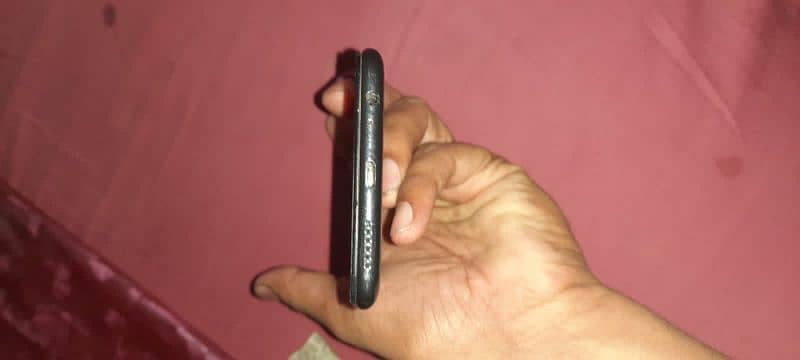 infinix s5 4/64 with box and charger 3