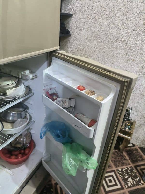 Dawlance small size fridge 3