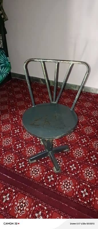 Heavy Iron Chair 3