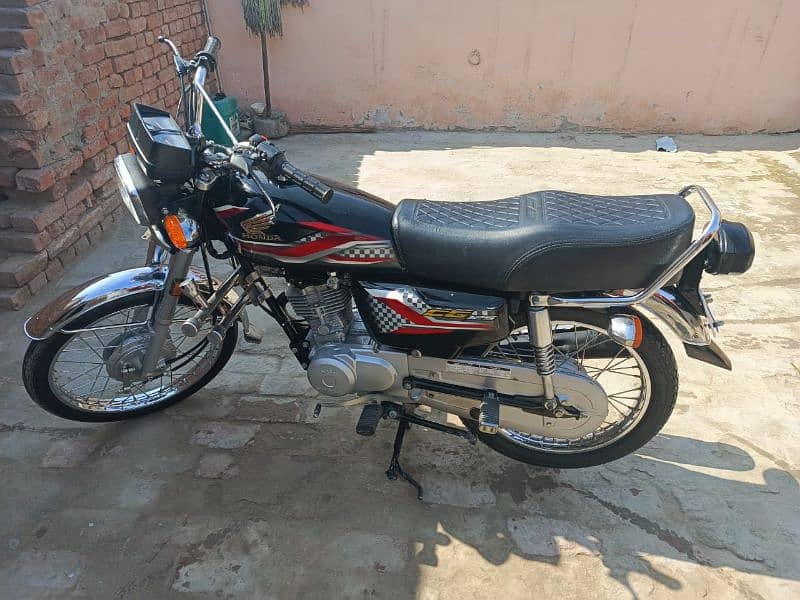 Honda Bike CG 125 4