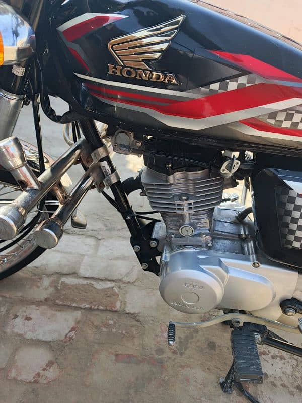 Honda Bike CG 125 5