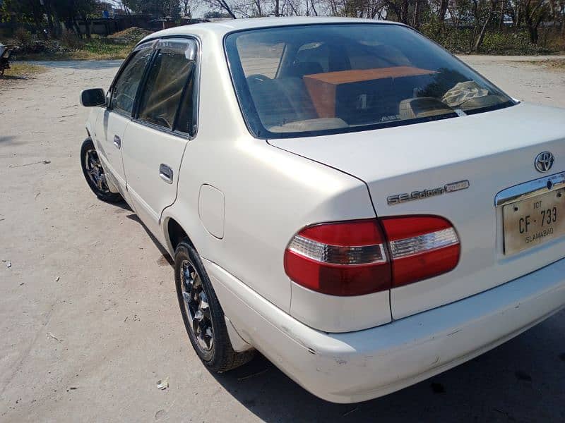 Toyota Corolla XE 2000  riviere 10