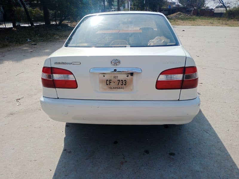 Toyota Corolla XE 2000  riviere 13