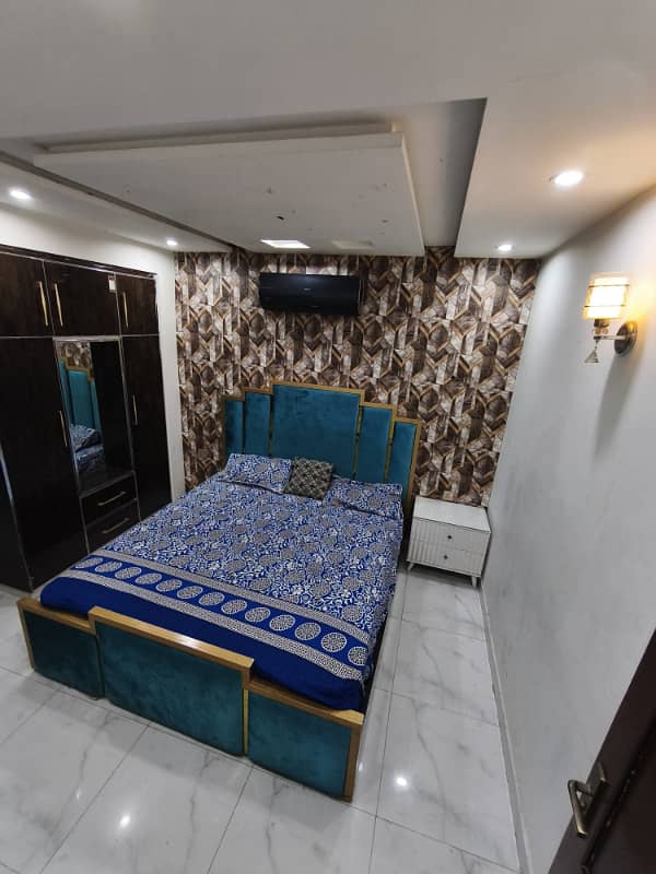 1 Bedroom VIP Full furnish flat per day available in Bahria town Lahore 2