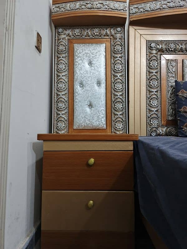 Bed+Dressing+side tables in good condition 5