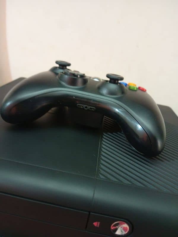 Xbox 360 New Condition With Box 4