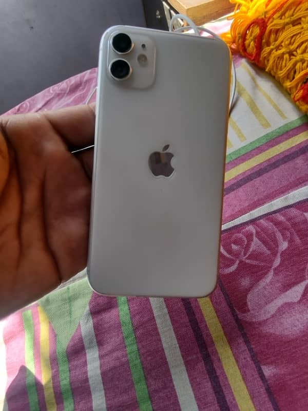 iphone 11 128gb pta approve 10/10 5