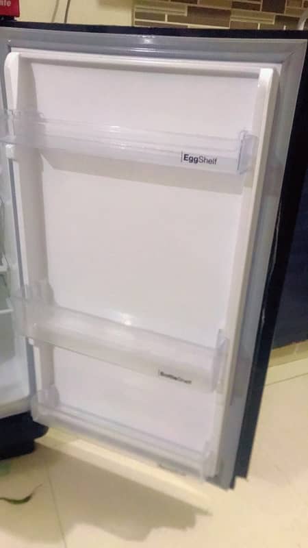 Dawlance fridge for urgent sale  just like new hardly 2 months used 1