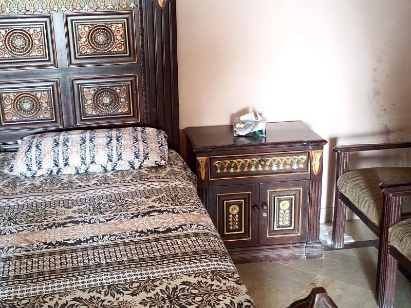 Chinioti wooden bed 2