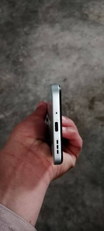 Redmi 13c ,4 +128 , Condition 10 by 10 3