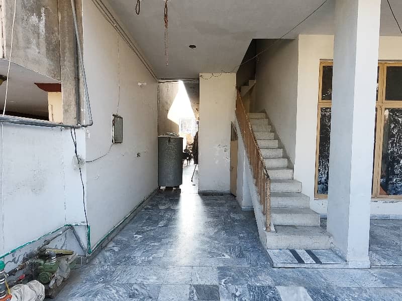 Prime Location House For Sale Is Readily Available In Prime Location Of Allama Iqbal Town - Mehran Block 3