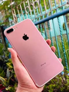 iPhone 7 plus 128 GB my WhatsApp number 03411594804