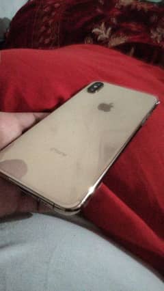 i phone X's max golden colour 64Gb