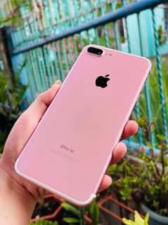 iPhone 7 plus 128 GB my WhatsApp number 03411594804