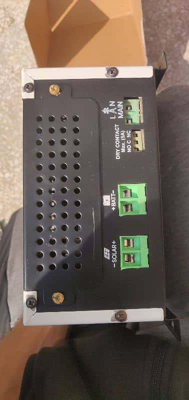 SimTech Solar Charge Controller Inverter 3