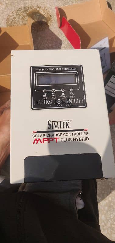 SimTech Solar Charge Controller Inverter 4