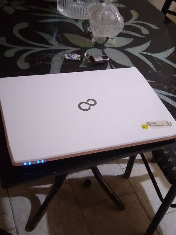 FUJIT SU LAPTOP FOR SALE 0