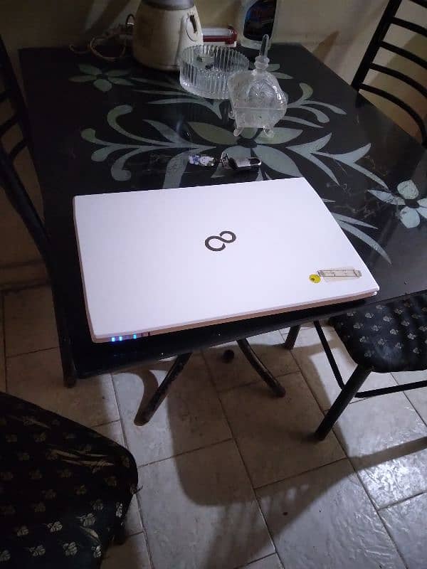 FUJIT SU LAPTOP FOR SALE 1