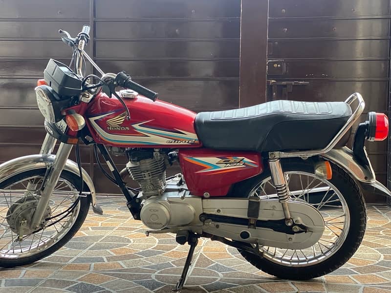 Honda CG 125 2016 model 1