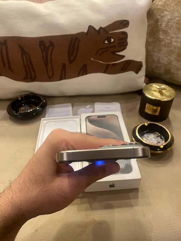 iPhone 15 Pro Max 256gb Natural Titanium ! 6