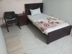 single bed room 2500 & double bed 3500 &weekly room available