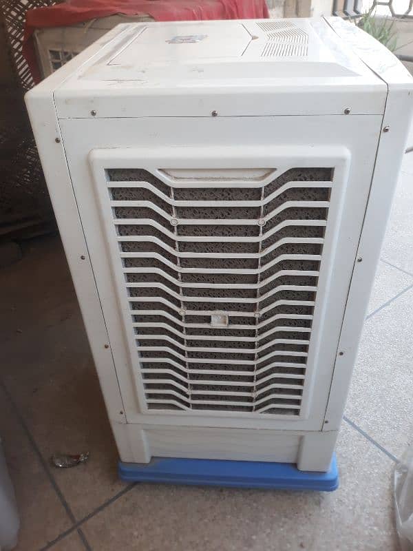 Air Cooler with Ice bottles 5