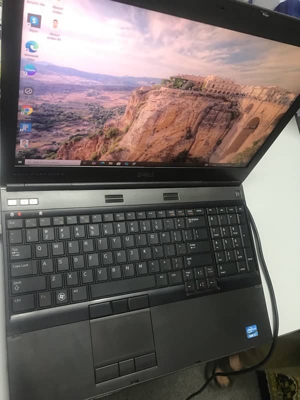 dell  laptop available for sale 7