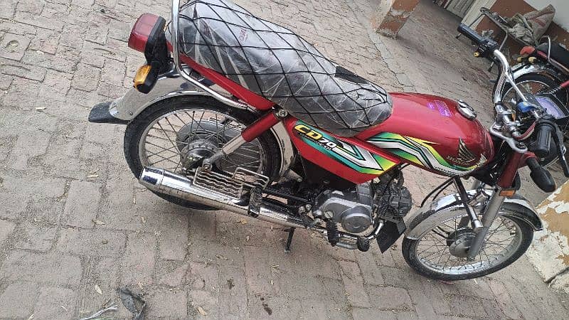 Hond CD 70 cc Model 2023 . 3