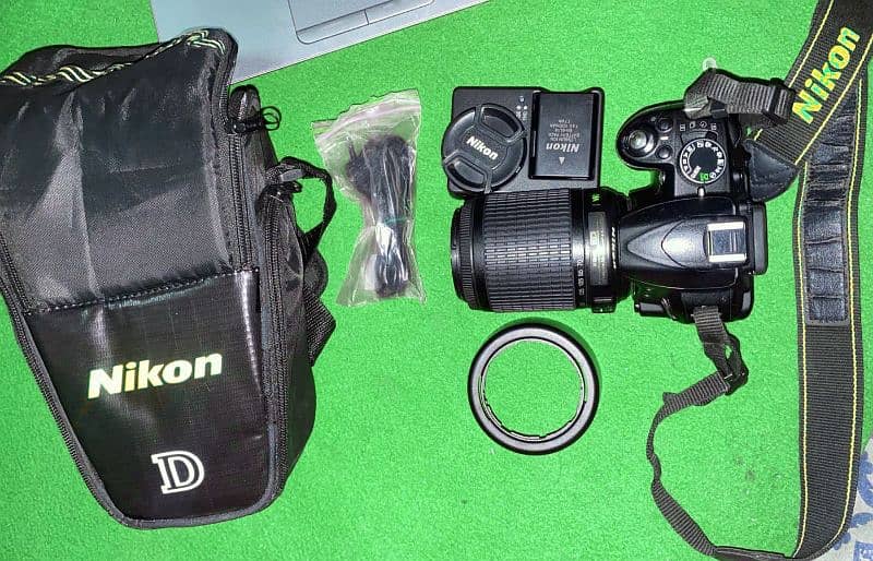 Nikon D3100 DSLR Camera with 55-200mm Lens & Accessories 10/10 0