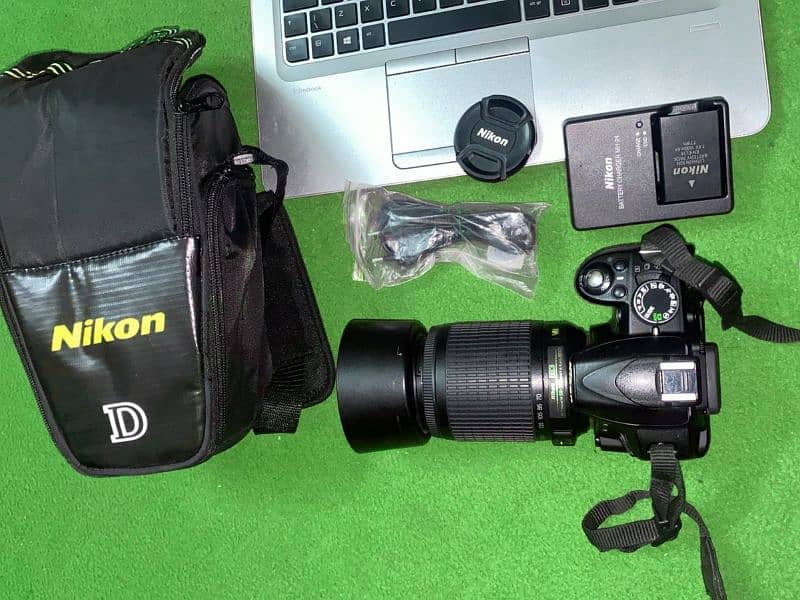 Nikon D3100 DSLR Camera with 55-200mm Lens & Accessories 10/10 1