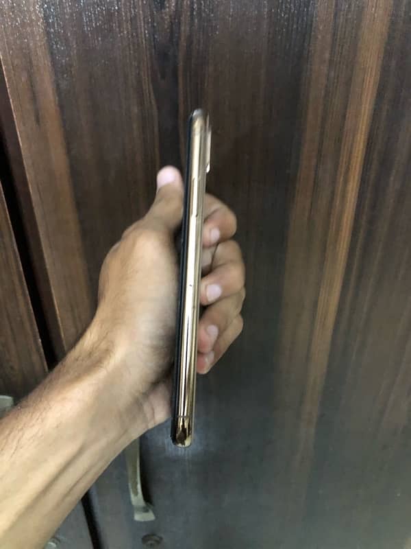 IPHONE XS 256GB PTA APPROVED 1