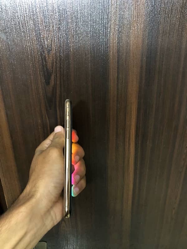 IPHONE XS 256GB PTA APPROVED 4