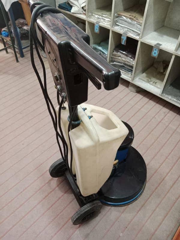 CARPT FLOOR CLEANING MACHION 5