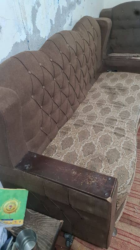 urgently sale sab say sasta sofa 3