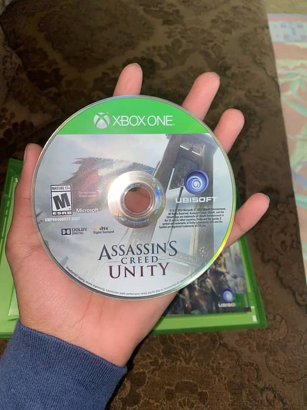 xbox one s Assassin’s Creed Unity 1